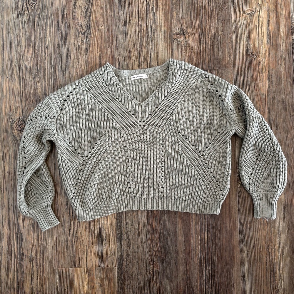 Moon & Madison Knit Sweater Womens Small Cropped V-Neck Light Seafoam Green